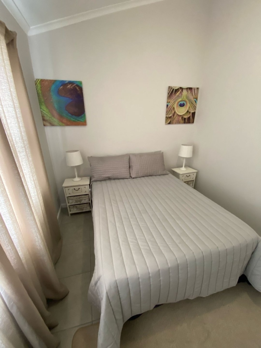 2 Bedroom Property for Sale in Stratford Green Western Cape